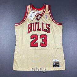 100% Authentic Michael Jordan Mitchell & Ness 95 96 Gold Bulls Jersey Size 48 XL