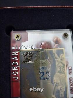 1999 Upper Deck Michael Jordan 24k Gold Collectible Limited Edition Set #/1000
