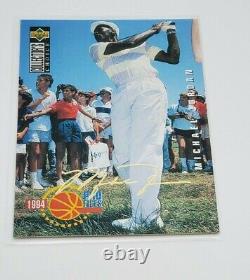 Michael Jordan 1994-95 Upper Deck Collector's Choice Gold Signature # 204 Golf