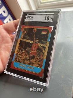 Michael Jordan Vintage SGC 10 GEM MINT Fleer MJ Brushed Gold 1996 Chicago Bulls
